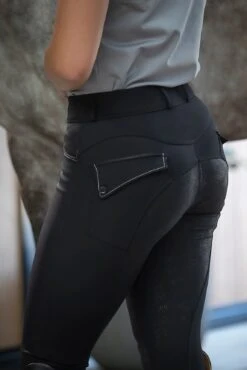 SALE: Navy Lauren Breech By QJ Riding Wear 11 SALE: Navy Lauren Breech By QJ Riding Wear -Equestrian Supply Store 267212315 10158379859007344 2814376398750005559 n 3c130e31 2f49 45b3 9581 75069a59b01b