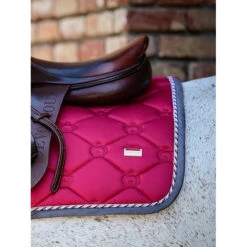 PSOS Jump Saddle Pad Scarlet - "Standing Ovations" -Equestrian Supply Store psos jump saddle pad scarlet standing ovations vivarchie equestrian 3